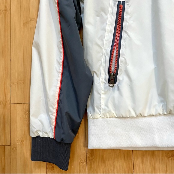 Windbreaker by Urban Behavior Racing Jacket 70’s Style Vintage Size Large - Picture 3 of 8